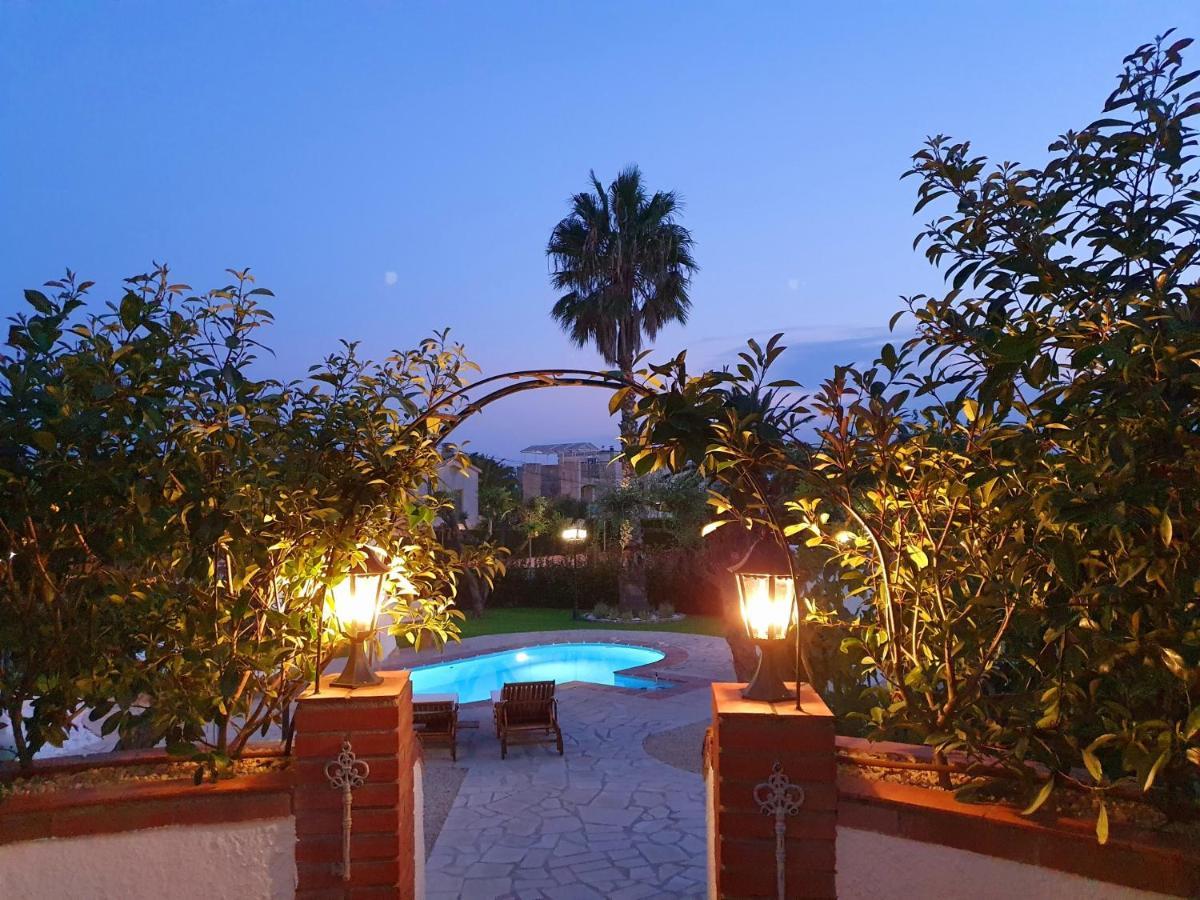 New Holiday House "Casa Mialina" With Private Pool, 300M To Beach Cambrils Exteriér fotografie