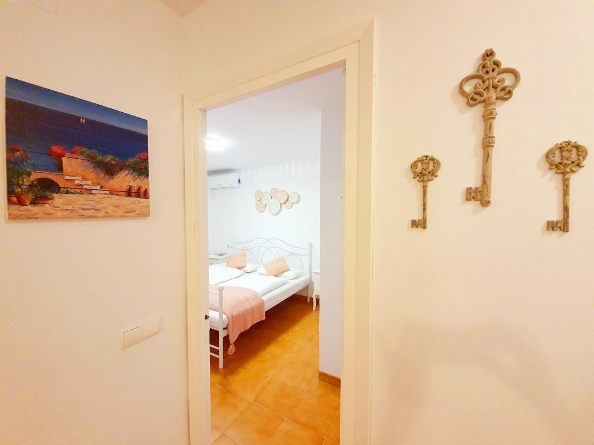 New Holiday House "Casa Mialina" With Private Pool, 300M To Beach Cambrils Exteriér fotografie