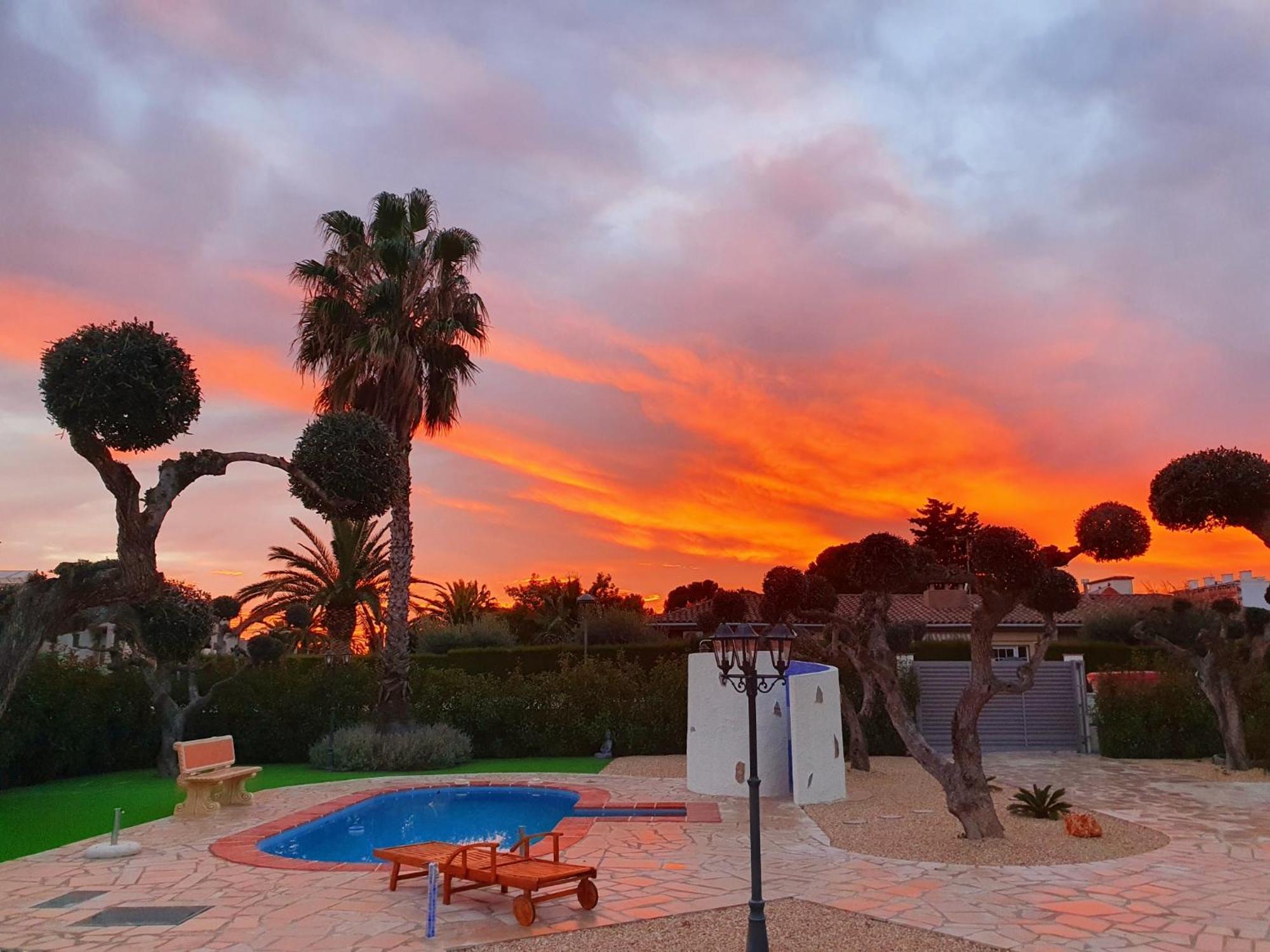 New Holiday House "Casa Mialina" With Private Pool, 300M To Beach Cambrils Exteriér fotografie